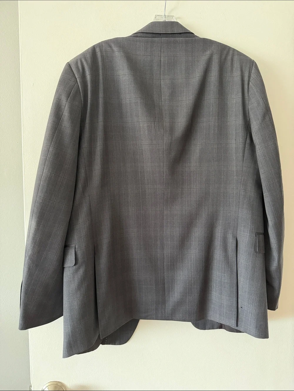 Tommy Hilfiger Men's 100% Wool Suit Gray Plaid 2-Piece Blazer Pants Set Sz 34R